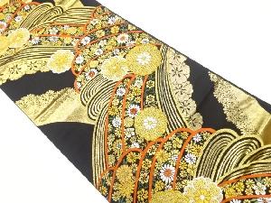 変わり曲線に菊・桜模様織出し袋帯